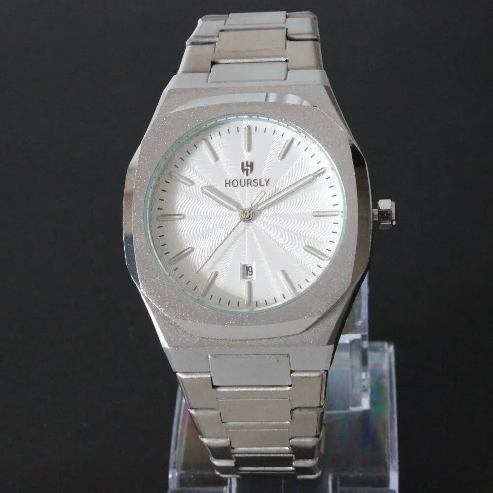 Men's Sports Watch Integrated Bracelet White Dial 42mm